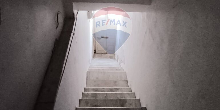 20251029122447-996838-4