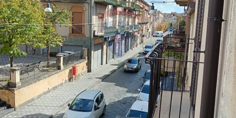 20251029122503-996838-9