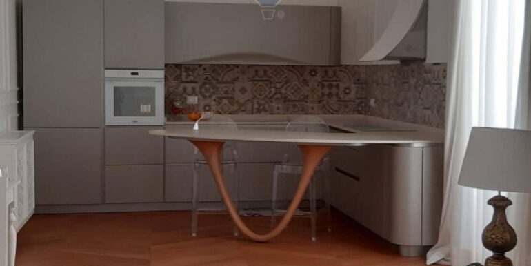 20251029173928-997062-10