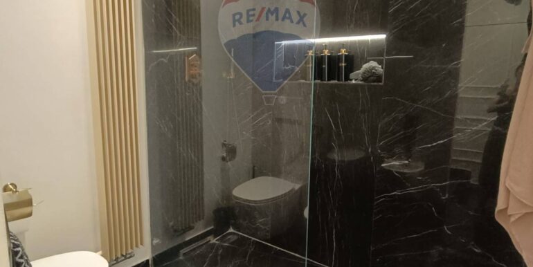 20251029173956-997062-21