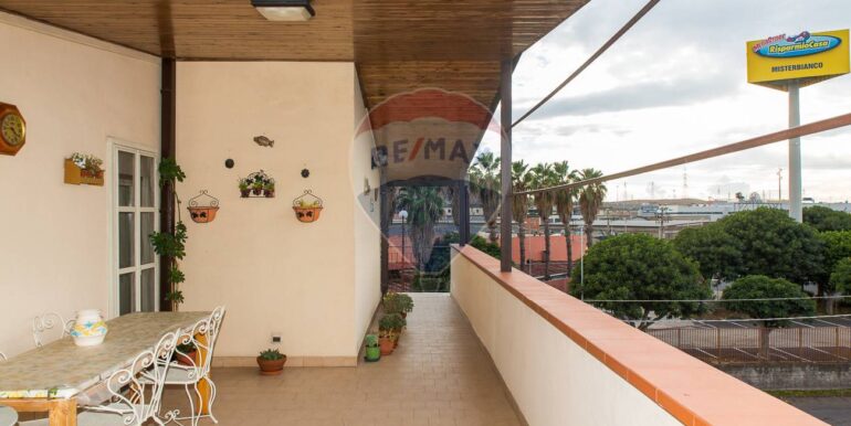 20251030100443-995708-6