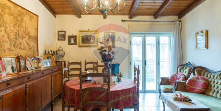 20251030100528-995708-21