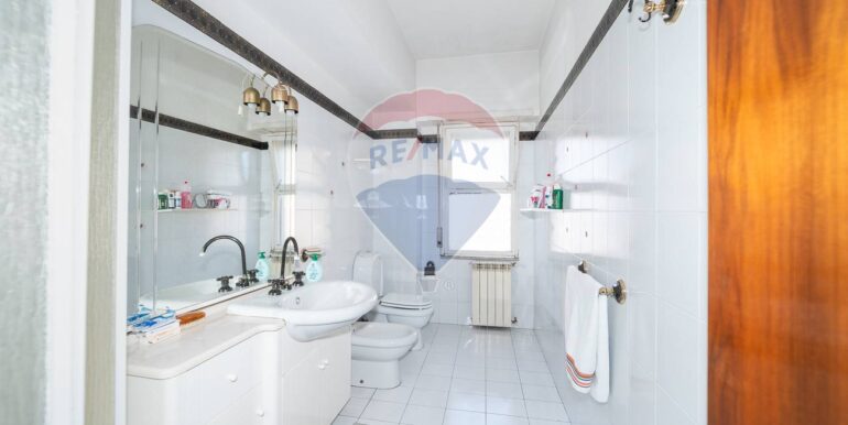 20251030104007-996891-10