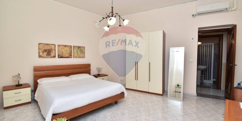 20251030112737-996931-15