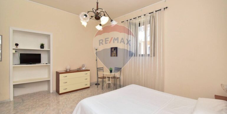 20251030112740-996931-16