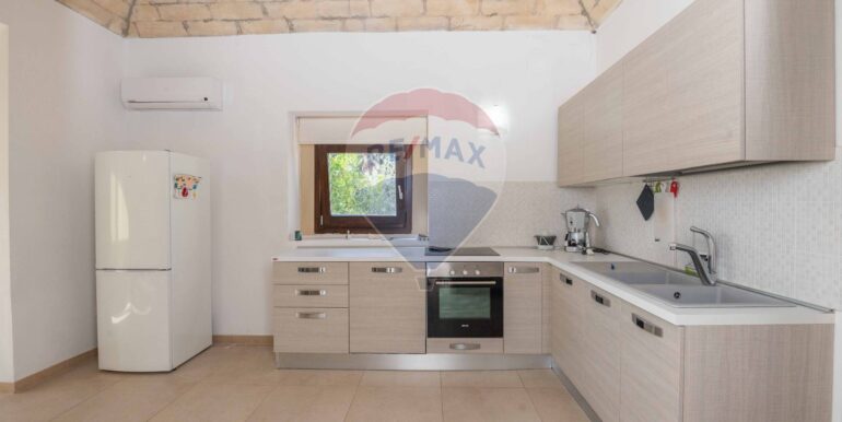 20251030120010-997231-8