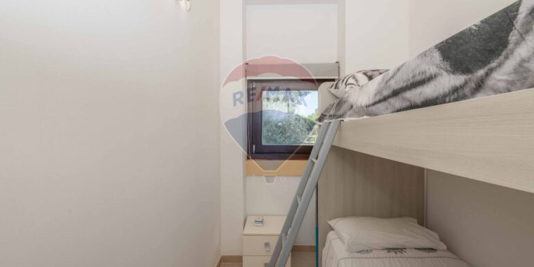 20251030120117-997231-11