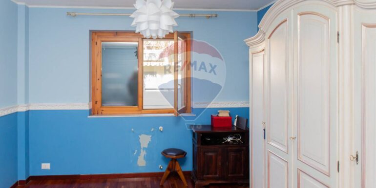 20251030135050-997259-18