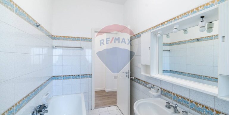 20251030142030-997265-12