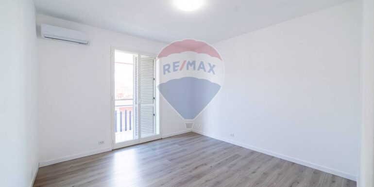 20251030142030-997265-18