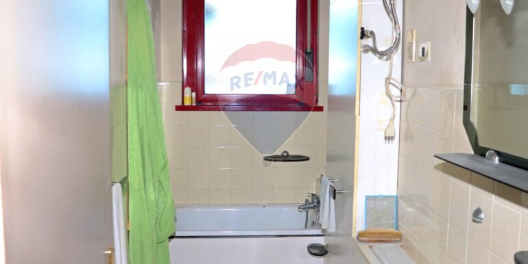 20251030203940-997373-4