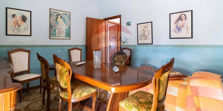 20251030230145-997384-6