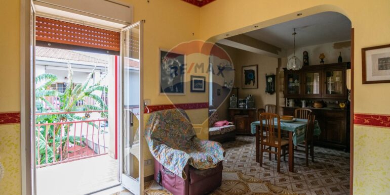 20251030230202-997384-12