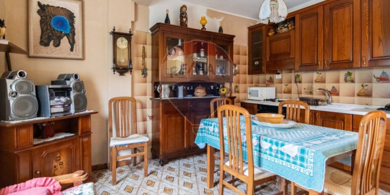 20251030230211-997384-15