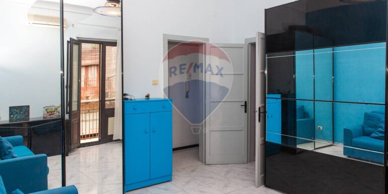 2025103094134-995947-6