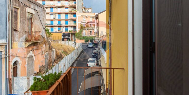 2025103094141-995947-8