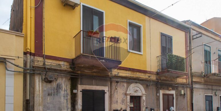 2025103094145-995947-9