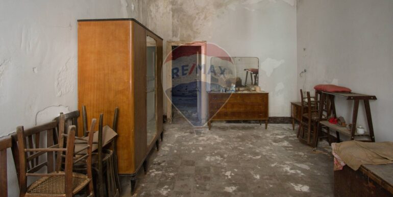 20251031102822-996775-3