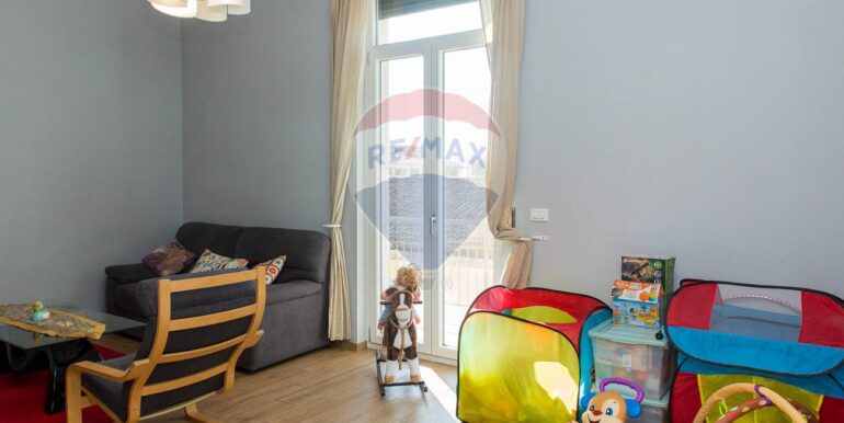 20251031120106-997467-8