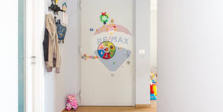 20251031120111-997467-10