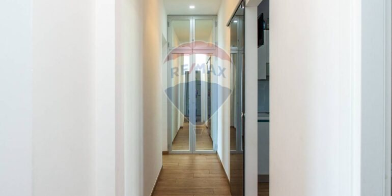 20251031120116-997467-12