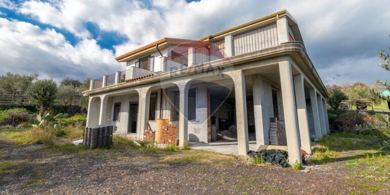 20251031120419-997476-17