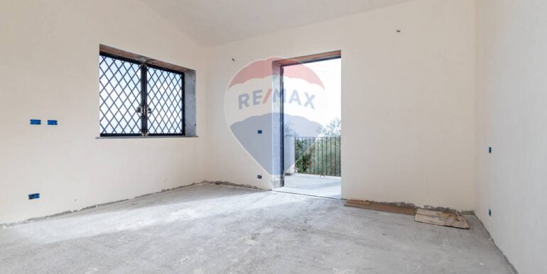 20251031120422-997476-39