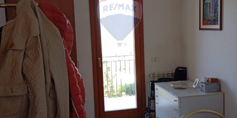 20251031151551-996927-7