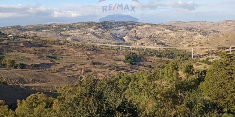 20251031151604-996927-8