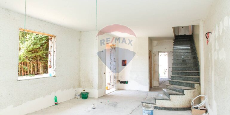 20251031152113-997535-35