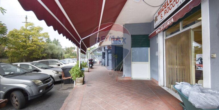 20251031182745-997630-3