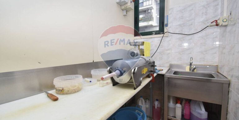 20251031182842-997630-16