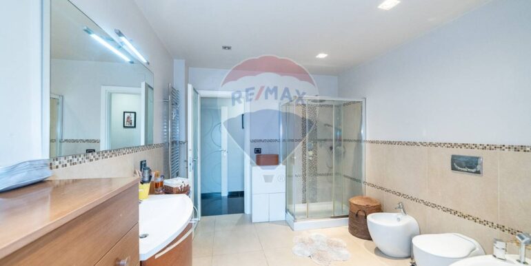 20251031191117-997648-11