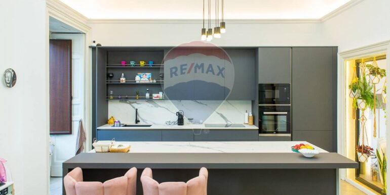 20251103105114-994018-19