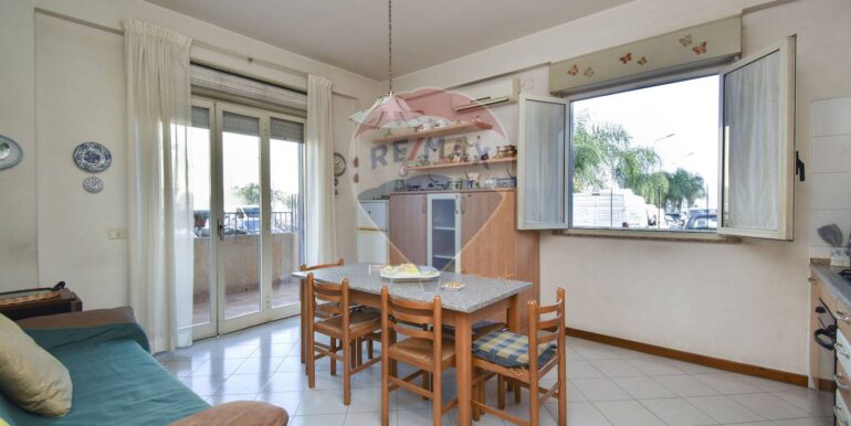 20251103111501-992038-12