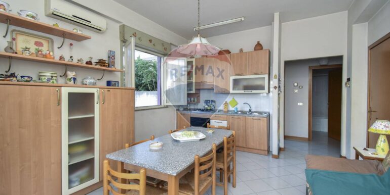 20251103111504-992038-13