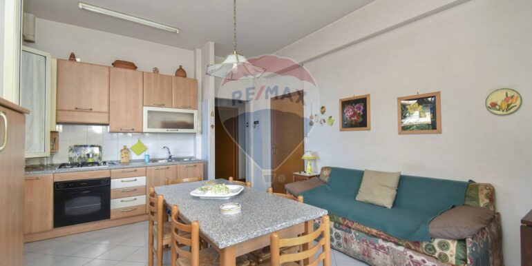 20251103111507-992038-14