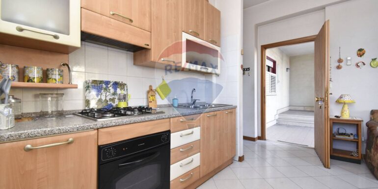 20251103111510-992038-15