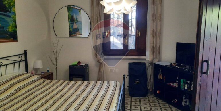 20251103113012-997778-21