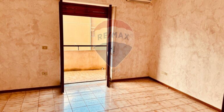 20251103122334-997798-6