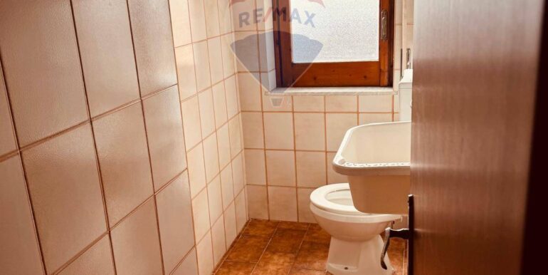 20251103122348-997798-12