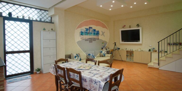 20251103125446-996835-11