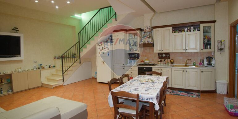 20251103125450-996835-12