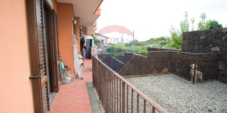 20251103125521-996835-22