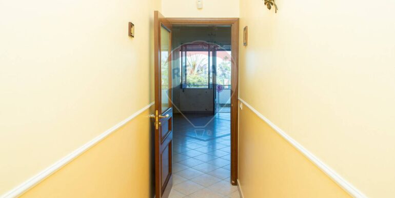 20251103174911-998269-4