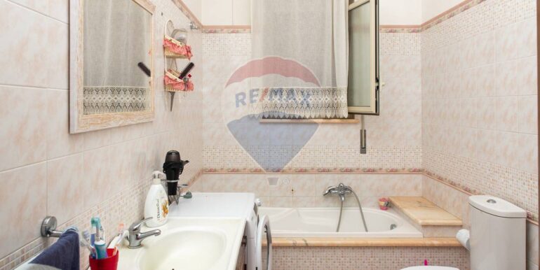 20251103174911-998269-8