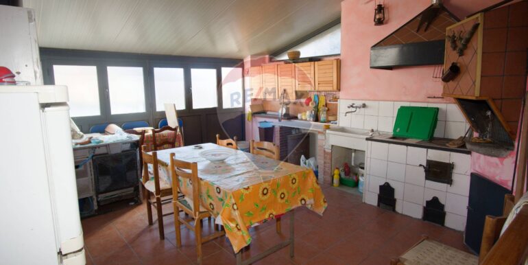 20251103183005-998238-5