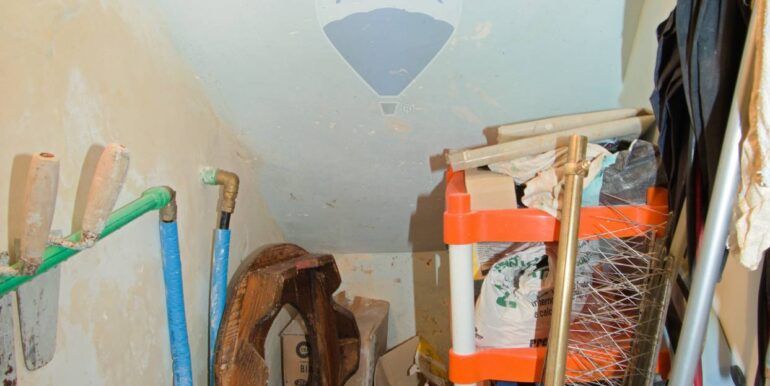 20251103183024-998238-11