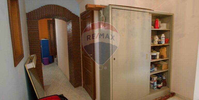 20251103183036-998238-15