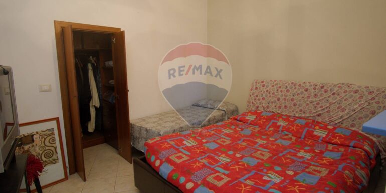 20251103183042-998238-17